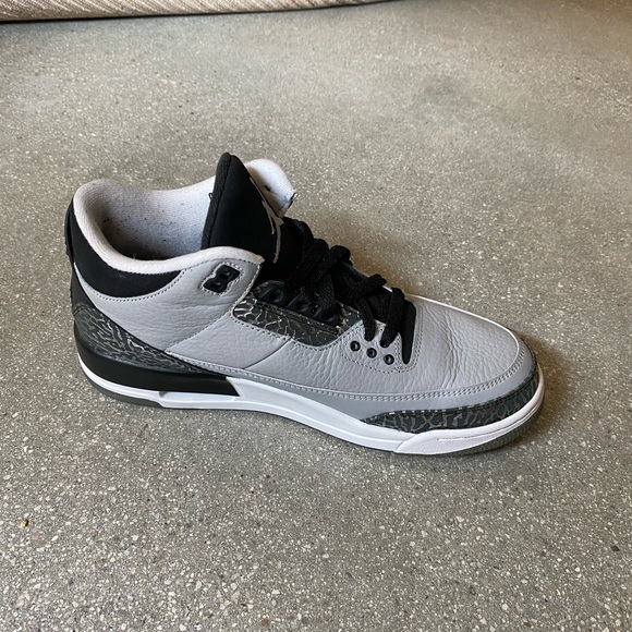 Nike Air Jordan 3 Retro Wolf Grey - Picture 8 of 9